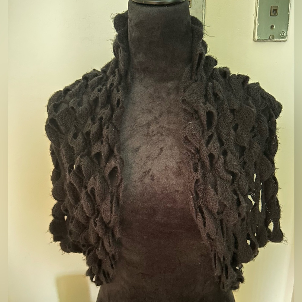 Chunky Intricate Knit/Crochet Black Shrug
